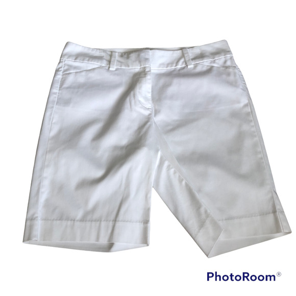 Ann Taylor Pants - Ann Taylor Signature White Mid Rise Bermuda Shorts Women’s Size 8